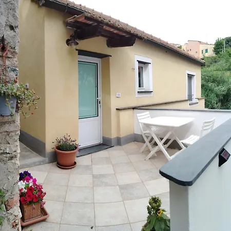 La Merla, Apartment Celle Ligure